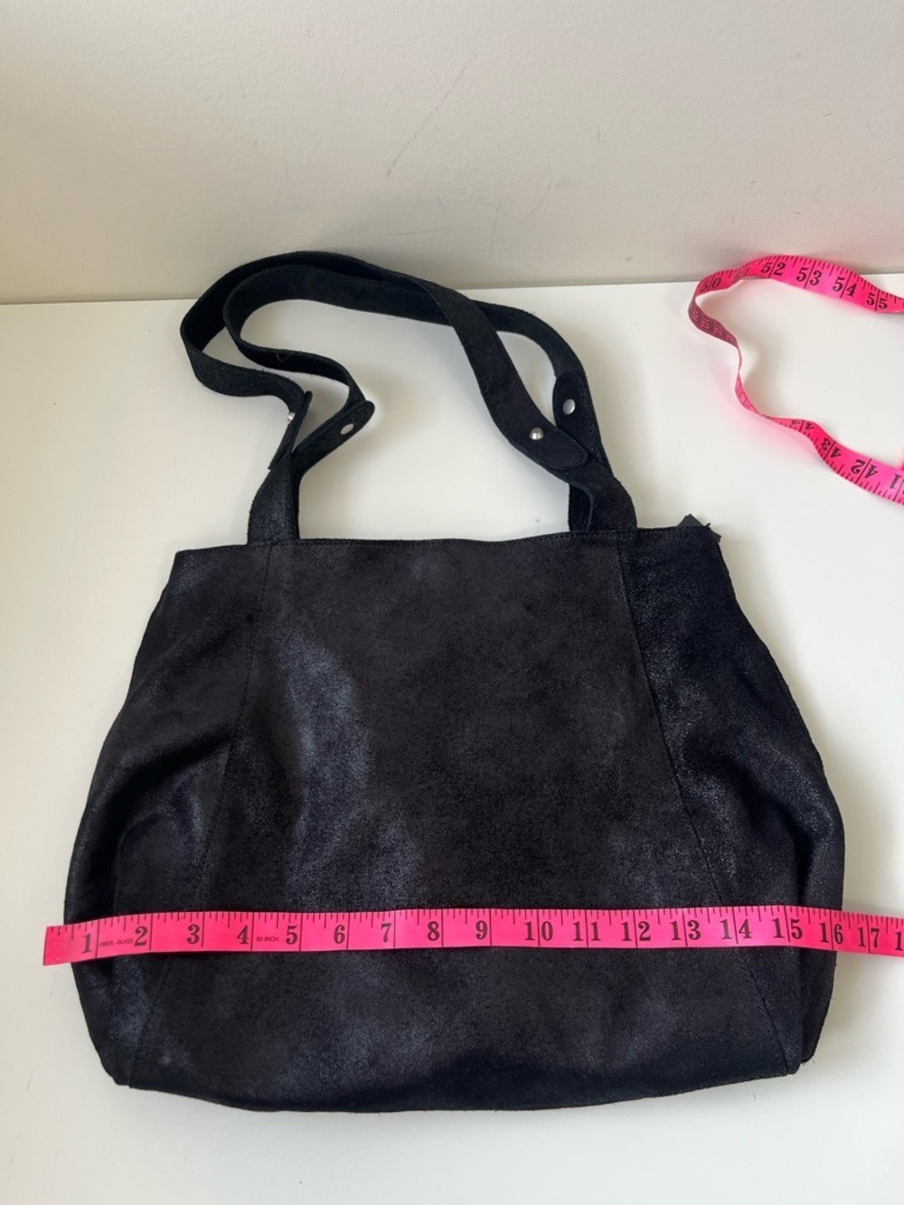 BANANA REPUBLIC Women Black Shimmer Leather Suede Tassel Tote Y2K 2010 - Picture 8 of 10